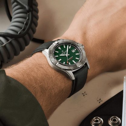 Breitling Avenger Automatik 42mm Herrenuhr Grünes Leder A17328101L1X1 – Bild 5