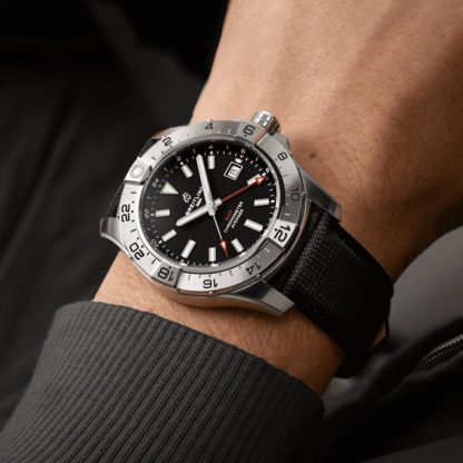 Breitling Avenger Automatik GMT 44mm Herrenuhr Schwarz Leder A32320101B1X1 – Bild 5