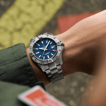Breitling Avenger Automatik GMT 44mm Herrenuhr blau Edelstahl A32320101C1A1 – Bild 5