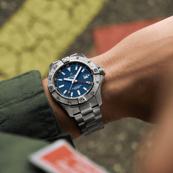 Breitling Avenger Automatik GMT 44mm Herrenuhr blau Edelstahl A32320101C1A1 – Bild 5