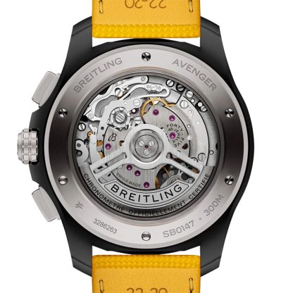 Breitling Avenger B01 Chronograph 44mm Nacht Mission Herrenuhr gelbes Leder SB0147101I1X1 – Bild 2