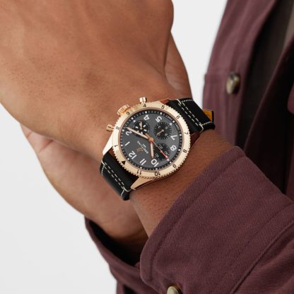 Breitling Classic AVI Chronograph 42 P-51 Mustang 18K Rotgold Lederarmband Uhr R233801A1B1X1 – Bild 3