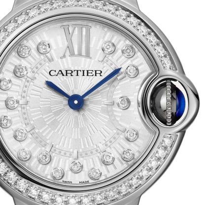 Cartier Ballon Bleu de Cartier Uhr 28 mm Quarzwerk Stahlgehäuse geriffelte Stahlkrone besetzt mit einem synthetischen Cabochon-förmigen Spinell W4BB0034 – Bild 2