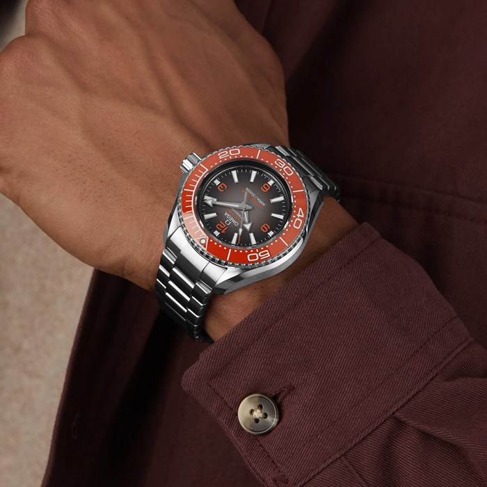 Omega Seamaster Planet Ocean Ultra Deep 6000m Co-Axial Master Chronometer 45,5mm Herrenuhr grau O21530462106001 – Bild 3